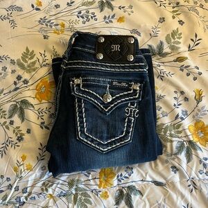 Miss Me Boot  w/ Heavy Threaded Embroidered Women’s Jeans Size 25